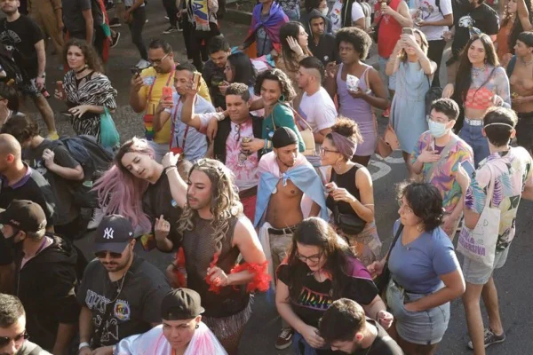 Marcha do Orgulho Trans fecha trânsito no centro de SP nesta sexta