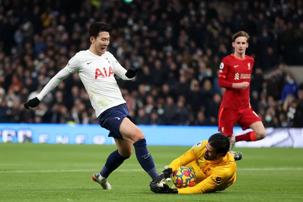 Son e Alisson Tottenham x Liverpool