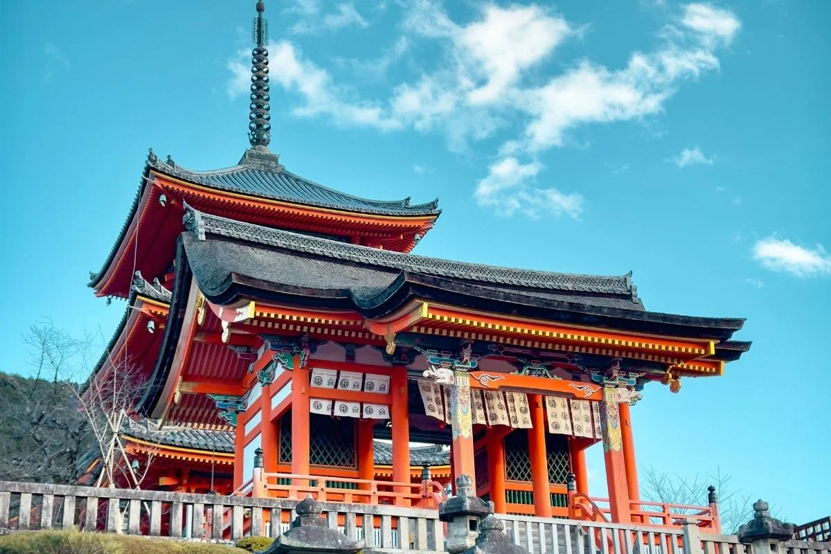 Kiyomizu-dera, na encosta do Monte Otowa Kiyomizu-dera, na encosta do Monte Otowa