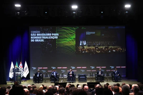 Mercado pede avanço em infraestrutura para aumentar produção de gás