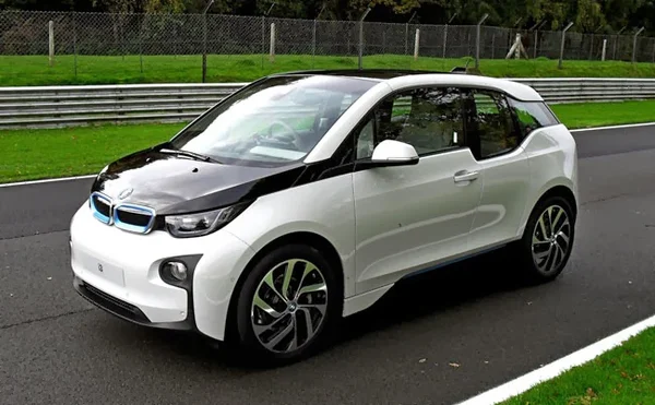 Alemães vão ajudar o Brasil a desenvolver carros elétricos