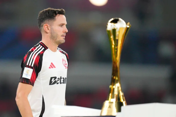 Foto colorida de Saúl Ñiguez - Metrópoles