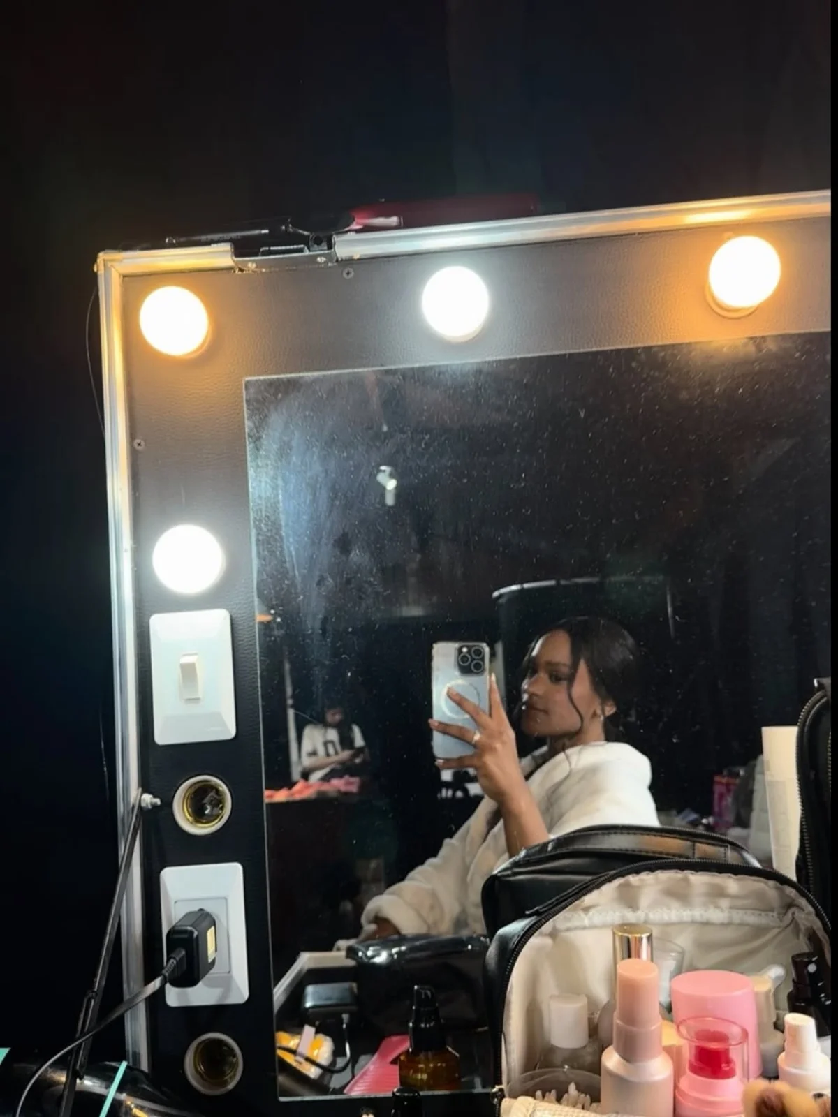 Rebeca Andrade compartilhou álbum de foto nas redes Rebeca Andrade compartilhou álbum de foto nas redes