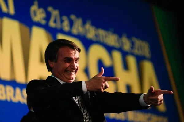 “Tive um pavio curto no passado, está pior agora”, diz Bolsonaro