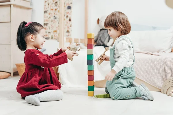 Na lava-louças: aprenda a limpar os brinquedos das crianças de forma rápida