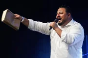 Pastor vira réu por pedir oração devido Câmara ter diretor homossexual - imagem 4 Pastor vira réu por pedir oração devido Câmara ter diretor homossexual - imagem 4