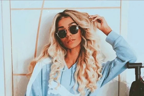 Namorada de Ludmilla ganha 450 mil seguidores após anúncio de namoro