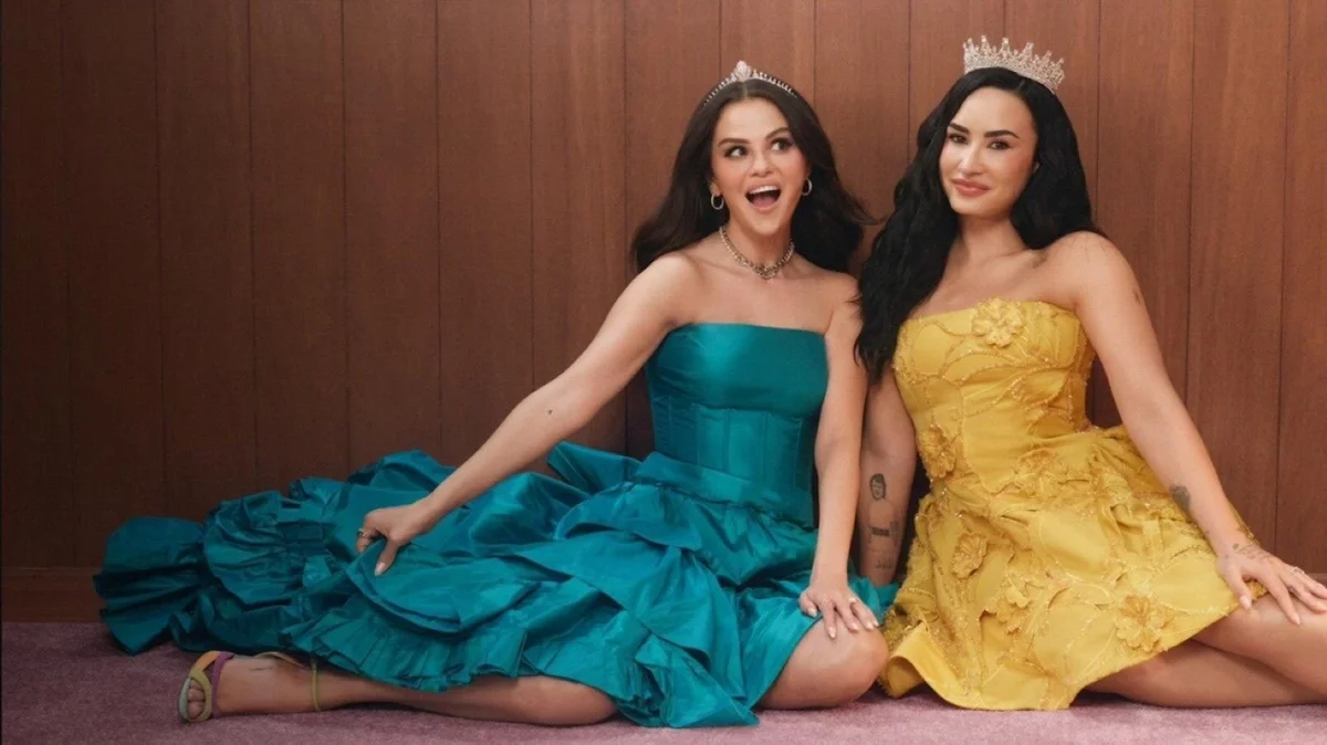 Figurino foi inspirado no filme Programa de Proteção para Princesas Figurino foi inspirado no filme Programa de Proteção para Princesas