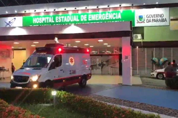 Criança que engoliu balão manteve-se em estado grave durante estadia no Hospital de Trauma