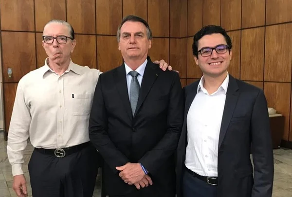 Bolsonaro vai passar por nova cirurgia no abdômen
