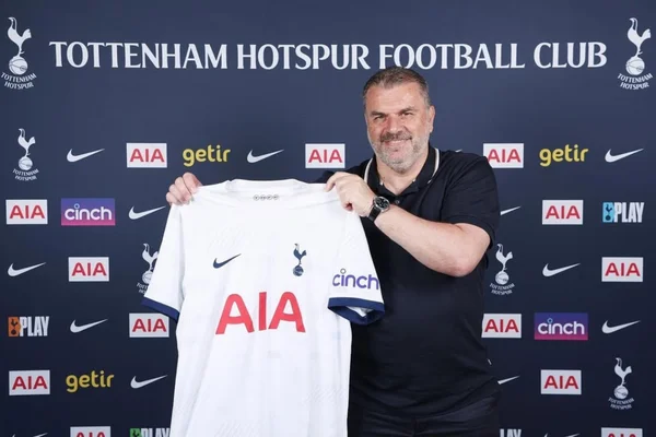 Ex-técnico do Tottenham detona clube inglês: “Não são grandes”