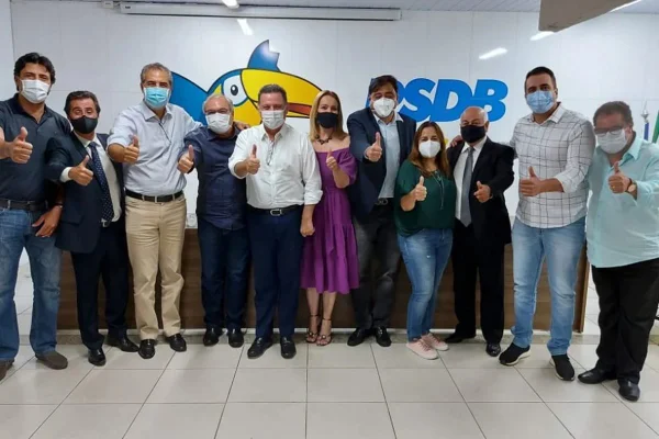 Em reunião do PSDB, Marconi Perillo oficializa candidatura para 2022