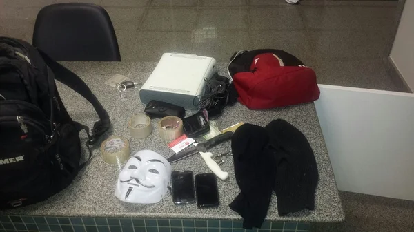 Adolescentes fazem família refém dentro de residência em Ceilândia