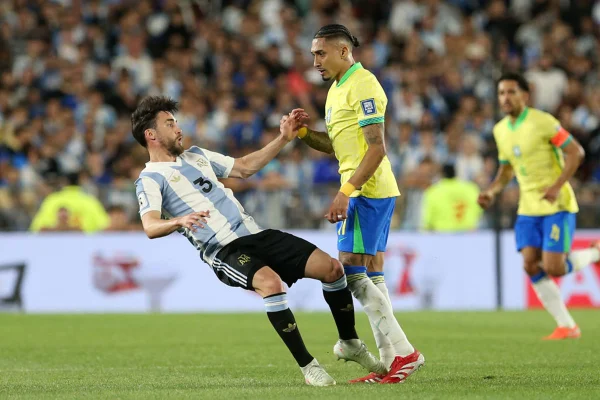 Imagem colorida de Raphinha - Metrópoles