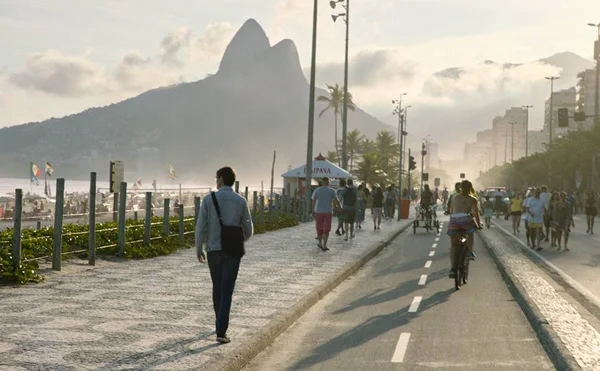 Crítica: Onde Está Você, João Gilberto? retrata ausência de um ídolo