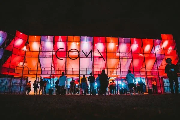Foto da entrada do Festival CoMA em 2019 - Metrópoles