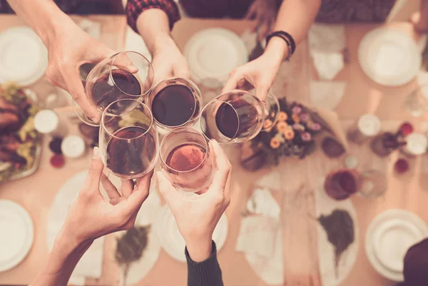 Ex-The Taste Brasil promove jantar harmonizado com vinhos