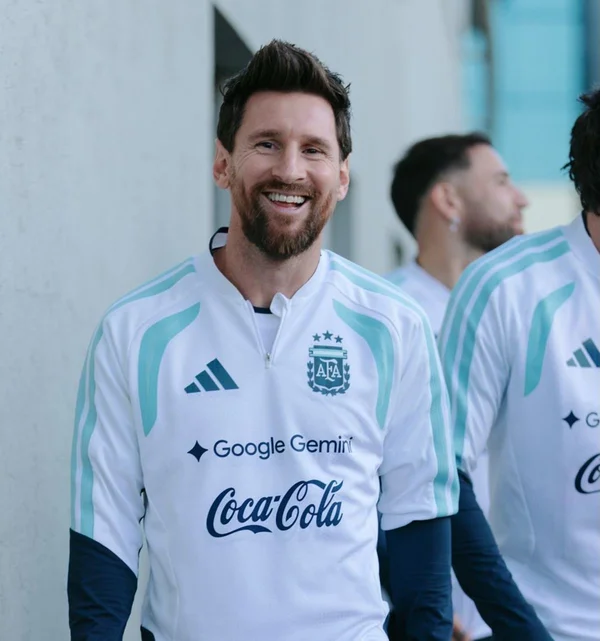 Lionel Messi se apresenta à seleção argentina para jogo de despedida - destaque galeria Lionel Messi se apresenta à seleção argentina para jogo de despedida - destaque galeria