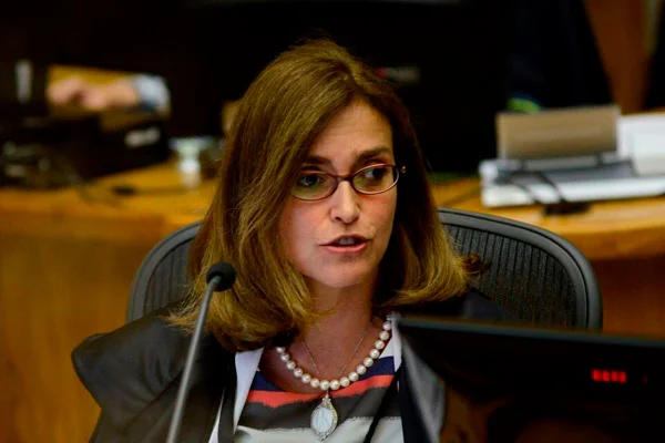 Imagem colorida da Nova ministra do TSE, Isabel Gallotti