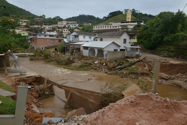 ES: Governo estuda ações para locais afetados pelas chuvas