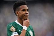 Estêvão é estrela do Palmeiras.
