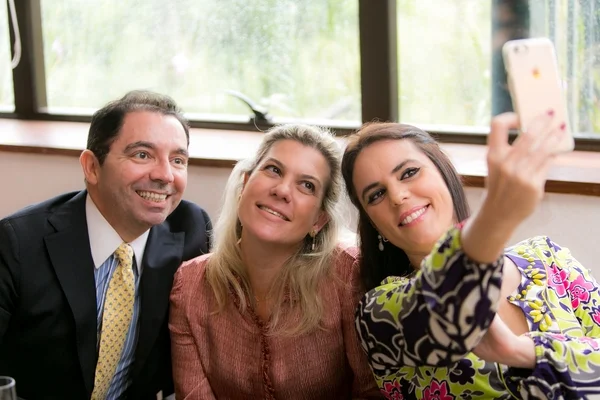 Denilson Gonçalves, Alessandra Gualberto e Carla de Carli Denilson Gonçalves, Alessandra Gualberto e Carla de Carli