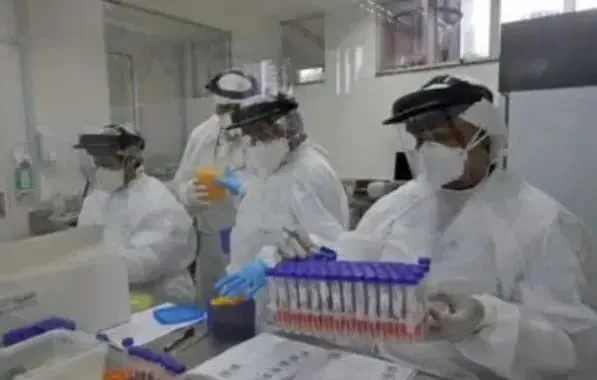 Lágrima pode transmitir Covid-19, mas risco é baixo, indica estudo