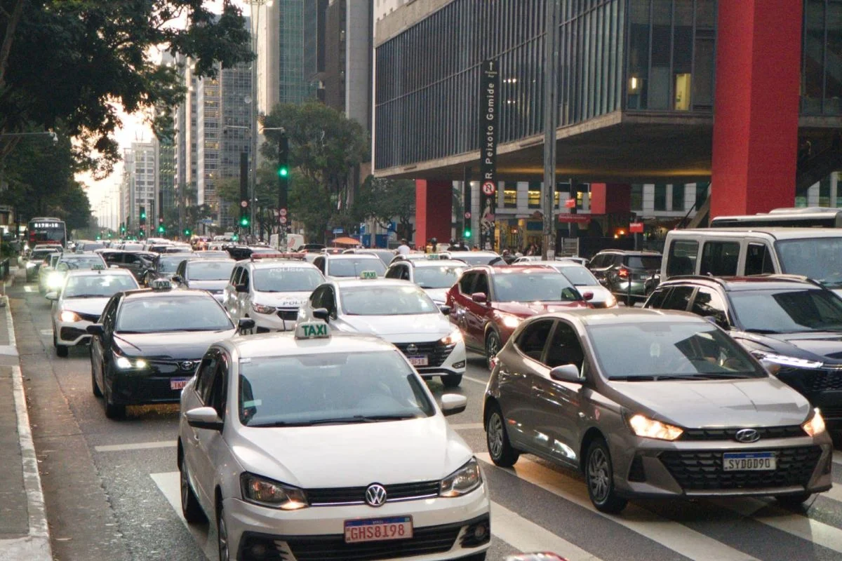 Trânsito em São Paulo Trânsito em São Paulo
