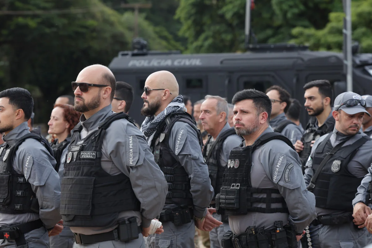 A plena gestão da totalidade das pessoas privadas de liberdade foi transferida para a Polícia Penal A plena gestão da totalidade das pessoas privadas de liberdade foi transferida para a Polícia Penal