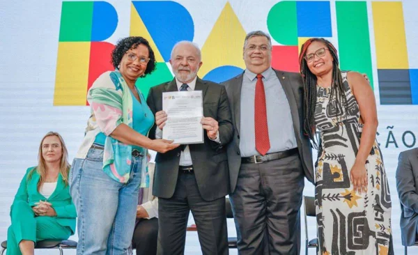 Lula critica brutalidade policial: “Polícia tem medo do povo e povo tem medo da polícia”