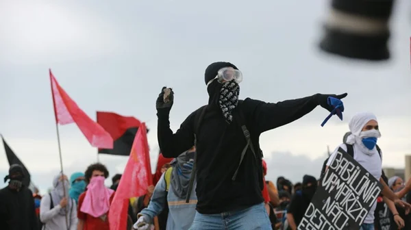 “Tá na hora de se armar literalmente”. PCDF apura ameaça de ataque em ato