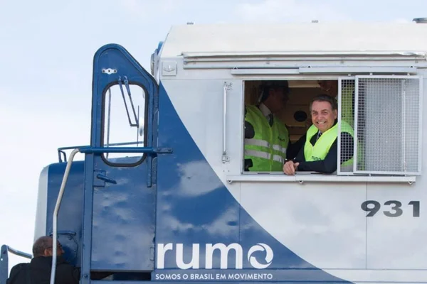 Bolsonaro promete divulgar dados reais sobre o desmatamento no país