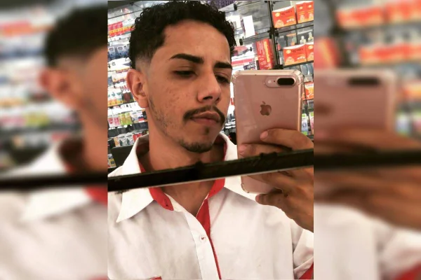 Filho de vereador foi assassinado por namorar ex de traficante