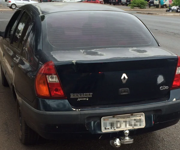 Detran apreende carro com dívida de R$ 60 mil em multas