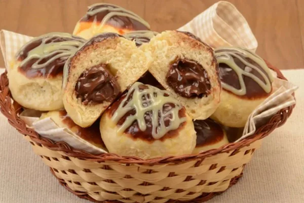 Pão caseiro recheado