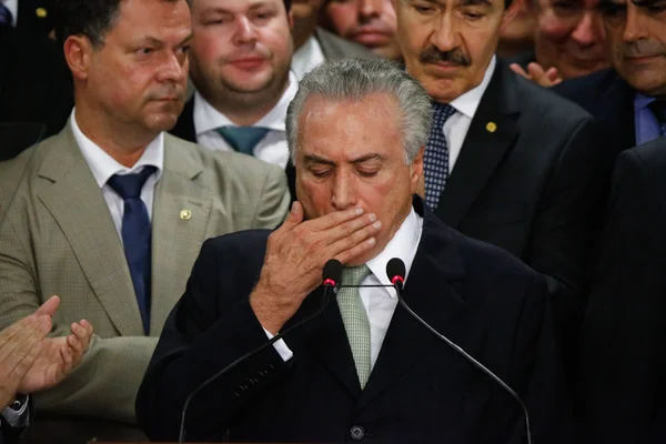New York Times dá medalha de ouro para corrupção em governo Temer