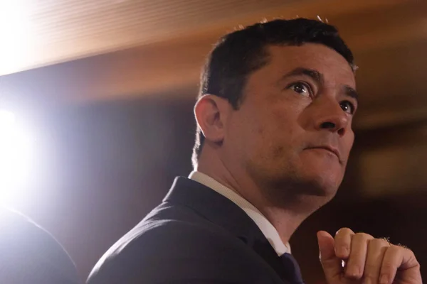 Moro admite que será difícil aprovar excludente de ilicitude