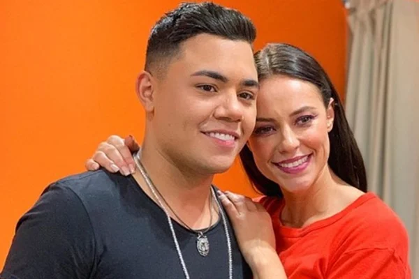 Felipe Araújo sobre amor por Paolla Oliveira: “Vou sempre esperá-la”