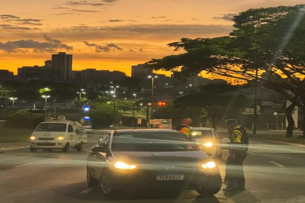 Detran-DF pega 79 motoristas dirigindo alcoolizados no fim de semana