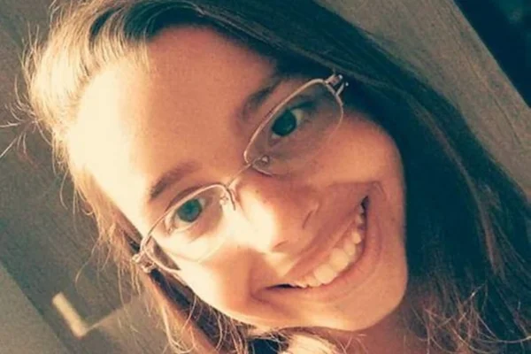 Menina morre após bater a cabeça durante brincadeira na escola