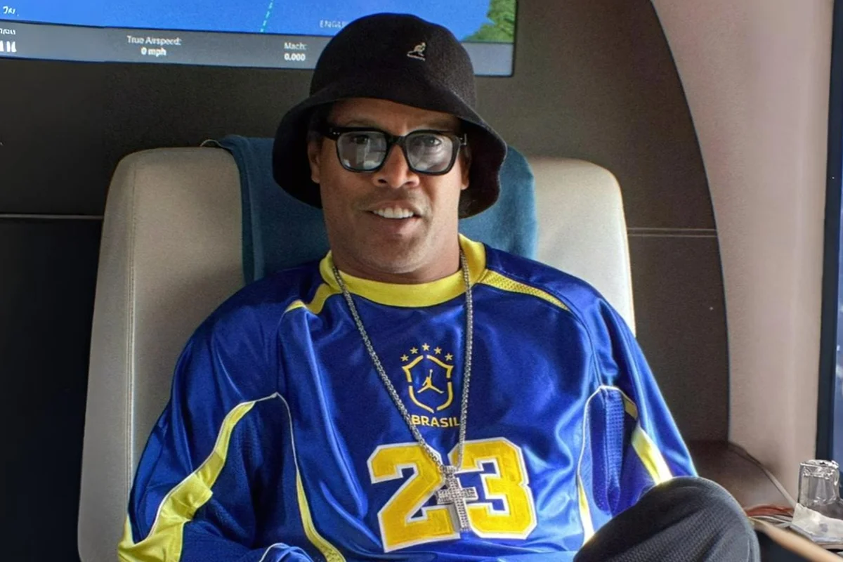 Ronaldinho Gaúcho faz oferta para comprar time de basquete do Monaco - imagem 1 Ronaldinho Gaúcho faz oferta para comprar time de basquete do Monaco - imagem 1