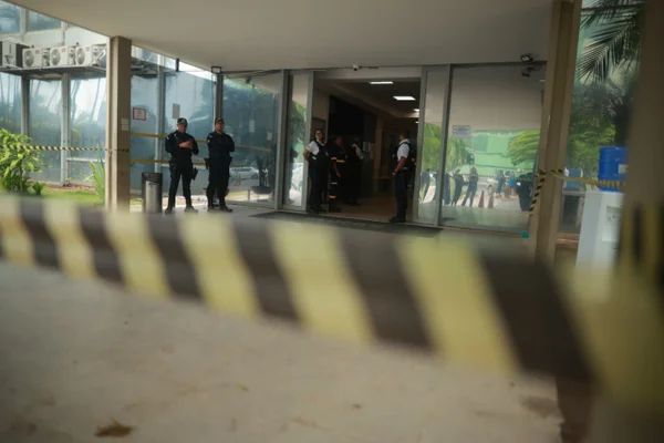 CEB se pronuncia sobre explosão em ministério que deixou homem ferido