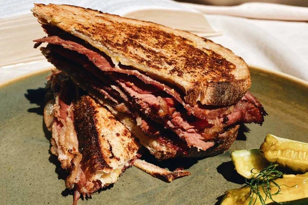 Sanduíche de pastrami