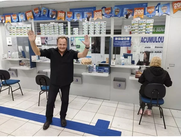 R$ 112 mi na Mega: irmã de dono de lotérica escolheu dezenas premiadas