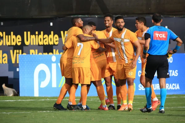 Brasiliense busca manter a vice liderança contra o União Rondonópolis