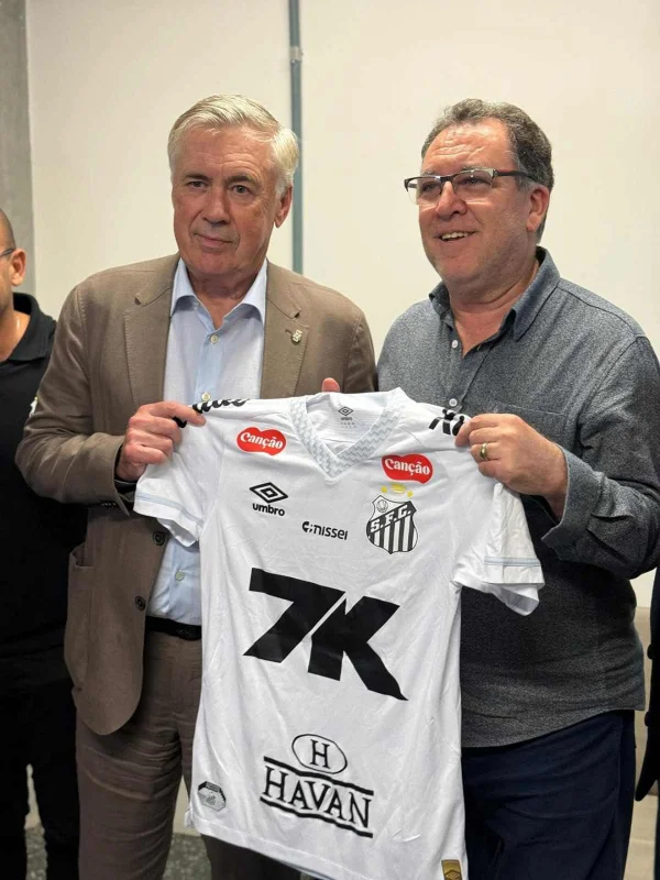 Ancelotti comparece ao jogo entre Bahia e Santos pelo Brasileirão - destaque galeria Ancelotti comparece ao jogo entre Bahia e Santos pelo Brasileirão - destaque galeria