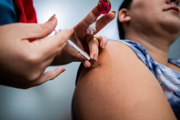 Saúde quer reduzir em mais de R$ 393 mi gastos com vacinas