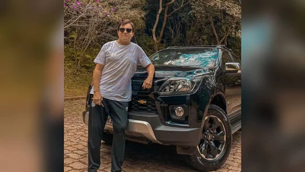 Foto colorida de chitãozinho