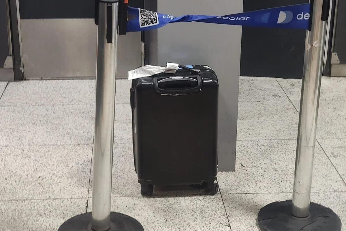 Suspeita de bomba isola parte do terminal 3 do Aeroporto de Guarulhos - imagem 1 Suspeita de bomba isola parte do terminal 3 do Aeroporto de Guarulhos - imagem 1