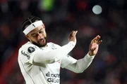 Memphis Depay no jogo diante do Estudiantes Memphis Depay no jogo diante do Estudiantes